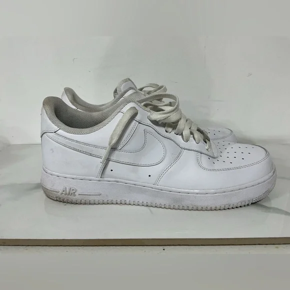 Nike Air Force 1 07 'Triple White US Size 8 CW2288-111 White/White/White - Picture 5 of 7
